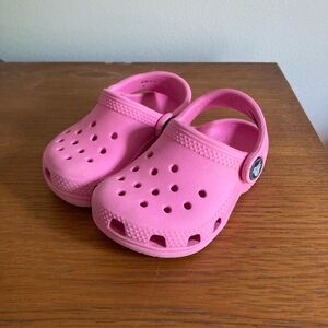 Pink size 5 toddler crocs